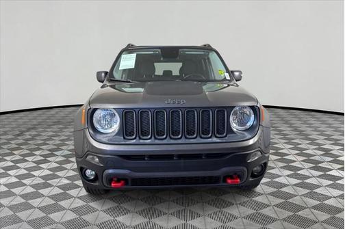2016 Jeep Renegade Trailhawk