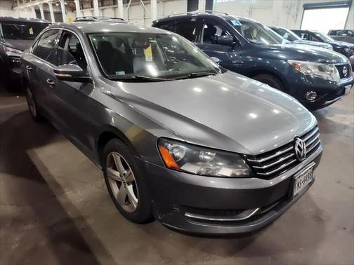 2013 Volkswagen Passat 2.5 SE
