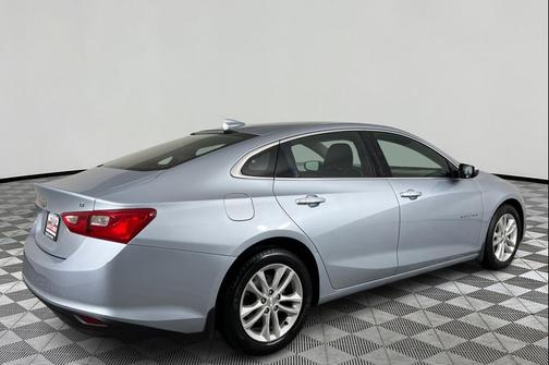 2017 Chevrolet Malibu 1LT