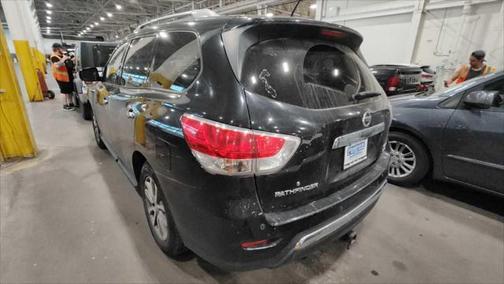 2015 Nissan Pathfinder SV