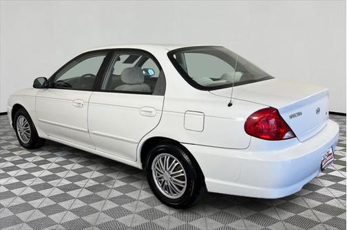2003 Kia Spectra Base
