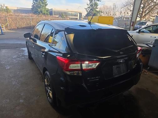 2017 Subaru Impreza 2.0i