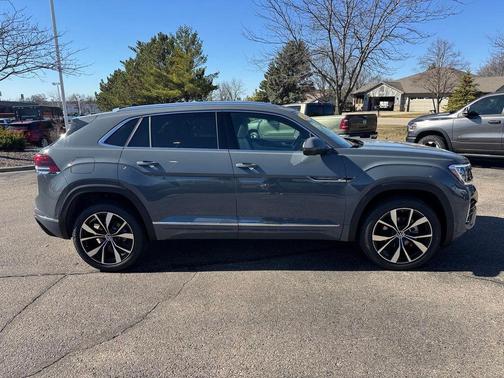 pure gray 2026 Volkswagen Atlas Cross Sport 2.0T SEL Premium