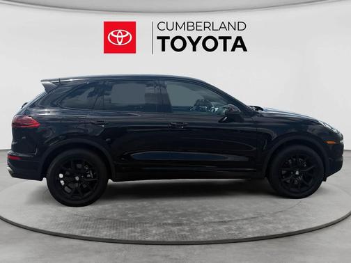 Jet Black Metallic 2018 Porsche Cayenne Cayenne