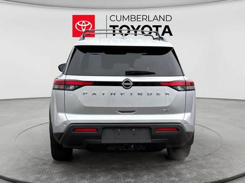 Brilliant Silver Metallic 2022 Nissan Pathfinder SV 2WD