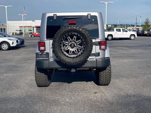 Billet Silver Metallic Clearcoat 2017 Jeep Wrangler Unlimited Rubicon