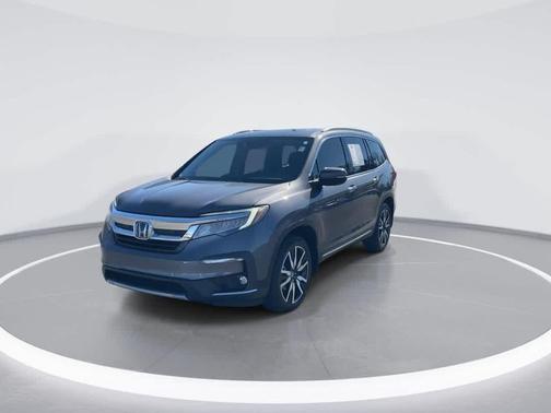 2022 Honda Pilot Touring 8-Passenger