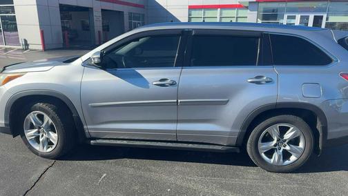 2016 Toyota Highlander Limited Platinum
