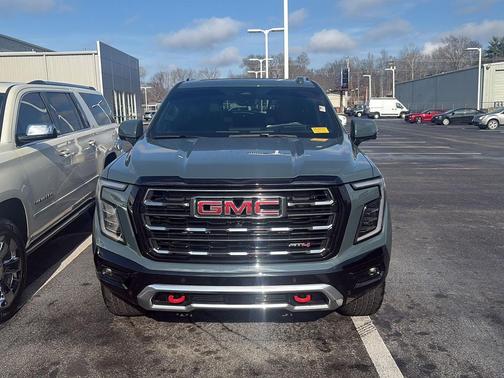 2025 GMC Yukon XL 4WD AT4