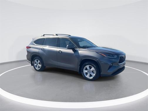 2021 Toyota Highlander LE