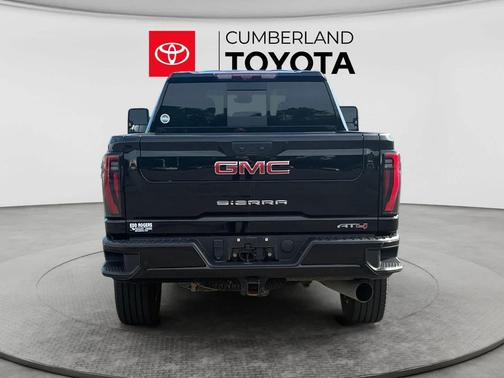 Onyx Black 2024 GMC Sierra 2500 AT4