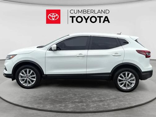 Glacier White 2022 Nissan Rogue Sport S