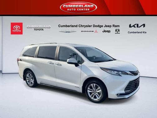 2021 Toyota Sienna Limited 7-Passenger