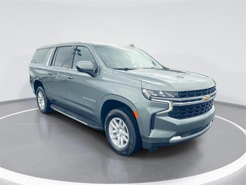 2023 Chevrolet Suburban LS
