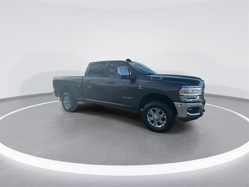 2023 RAM 2500 Laramie Crew Cab 4x4 6'4' Box
