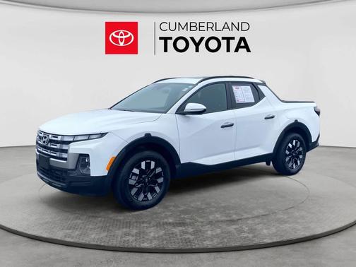Atlas White 2025 Hyundai SANTA CRUZ SEL Activity