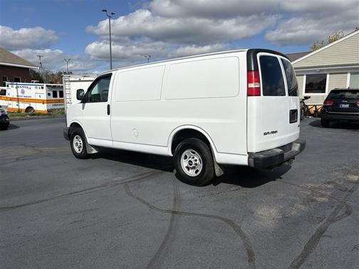 2009 GMC Savana 2500 Base