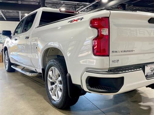 2020 Chevrolet Silverado 1500 Custom
