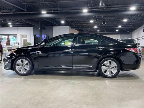 2015 Hyundai SONATA Hybrid Limited