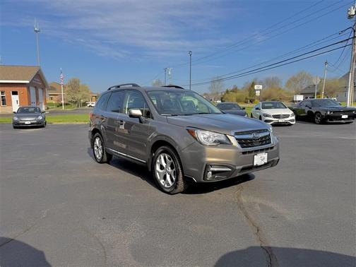 Dark Gray Metallic 2018 Subaru Forester 2.5i Touring