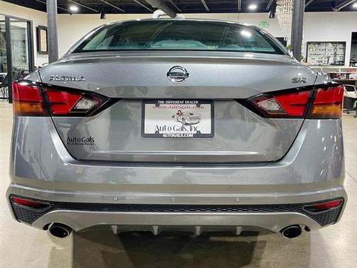 2022 Nissan Altima SR FWD