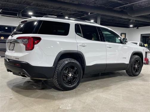 2020 GMC Acadia AWD AT4