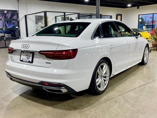 2023 Audi A4 45 S line Premium Plus