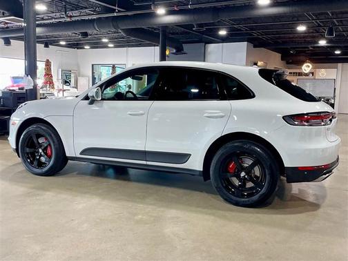 2021 Porsche Macan Base