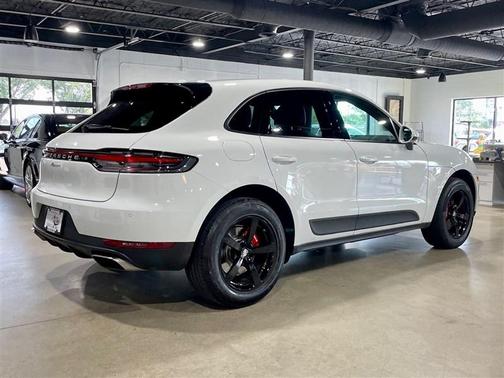2021 Porsche Macan Base