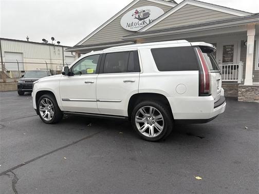 2018 Cadillac Escalade Premium Luxury