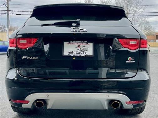 2017 Jaguar F-PACE S