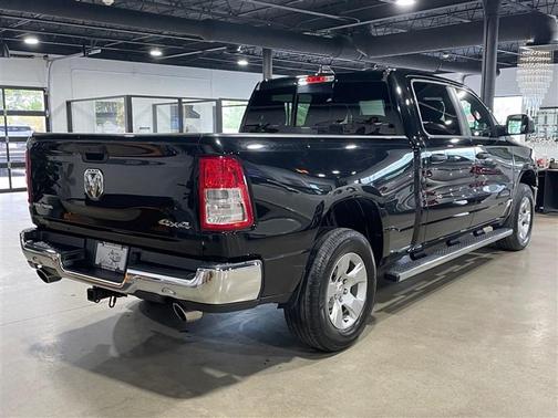 Diamond Black Crystal Pearlcoat 2023 RAM 1500 Big Horn/Lone Star