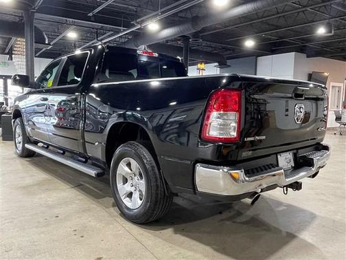 Diamond Black Crystal Pearlcoat 2023 RAM 1500 Big Horn/Lone Star