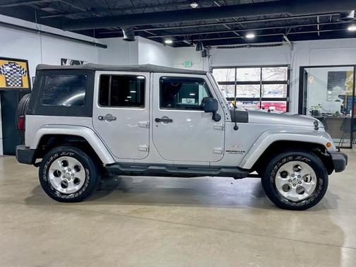 2012 Jeep Wrangler Unlimited Sahara