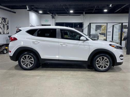 2018 Hyundai TUCSON SE