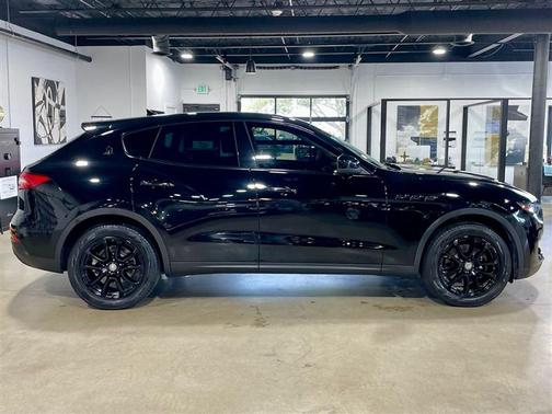 2017 Maserati Levante Base