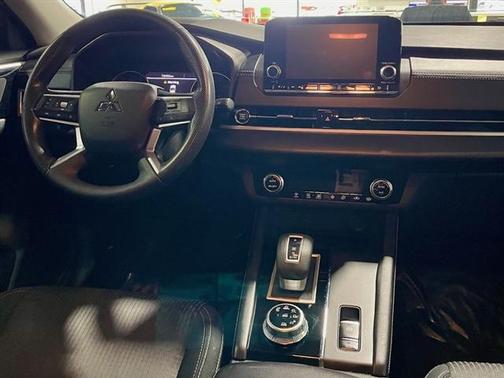 2022 Mitsubishi Outlander ES 2.5 S-AWC