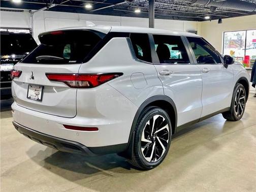 2022 Mitsubishi Outlander ES 2.5 S-AWC