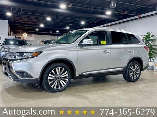 2020 Mitsubishi Outlander SE
