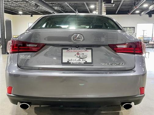 2015 Lexus IS 250 Crafted Line