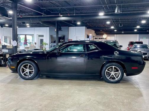 2010 Dodge Challenger SE