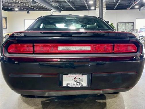 2010 Dodge Challenger SE