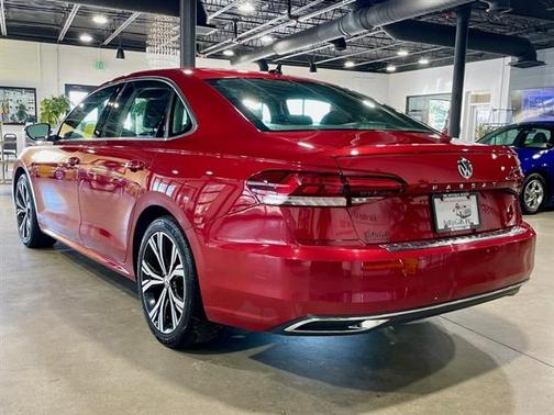 2022 Volkswagen Passat 2.0T SE
