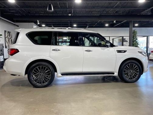 2024 INFINITI QX80 SENSORY AWD