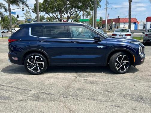 2024 Mitsubishi Outlander PHEV SEL