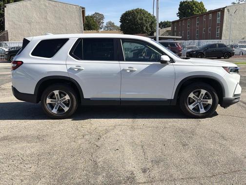 2023 Honda Pilot EX-L 8-Passenger