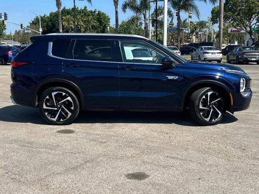2023 Mitsubishi Outlander PHEV SEL