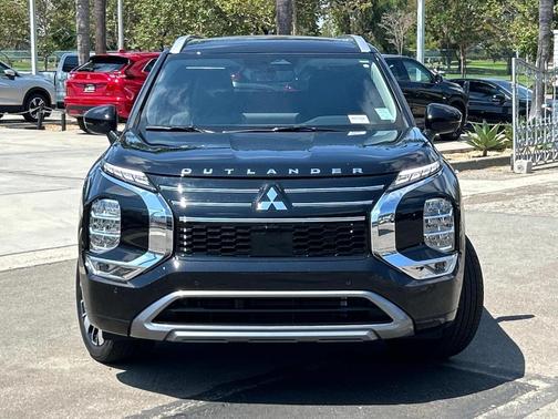 2025 Mitsubishi Outlander SEL