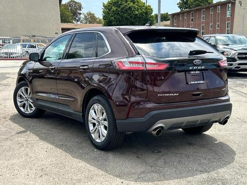2024 Ford Edge Titanium