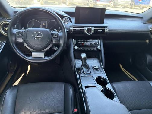 2022 Lexus IS 300 Base